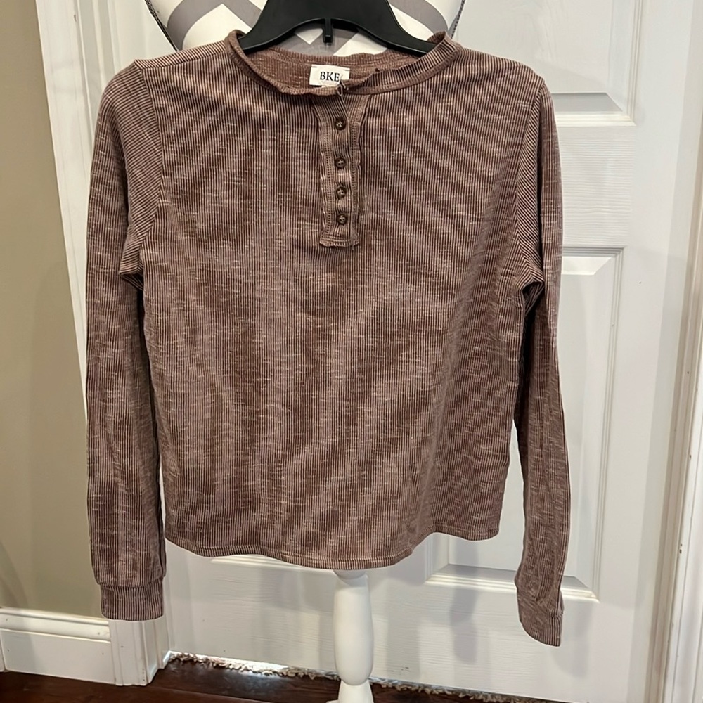 BKE Buckle Long Sleeve 1/4 Button Ribbed Top, Size S